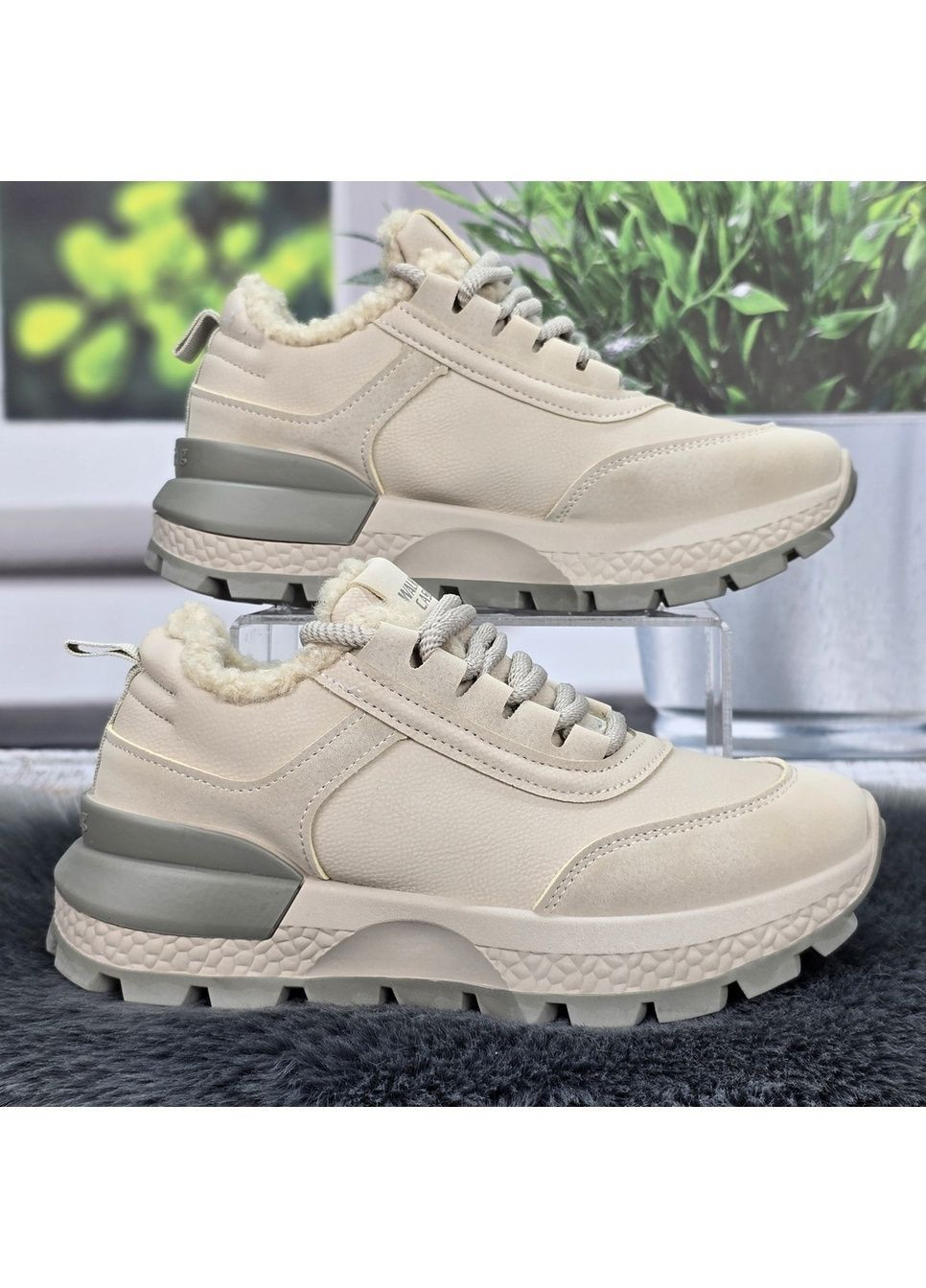 Зимние женские зимние кроссовки с искусственным мехом тедди Gipanis из искусственного нубука