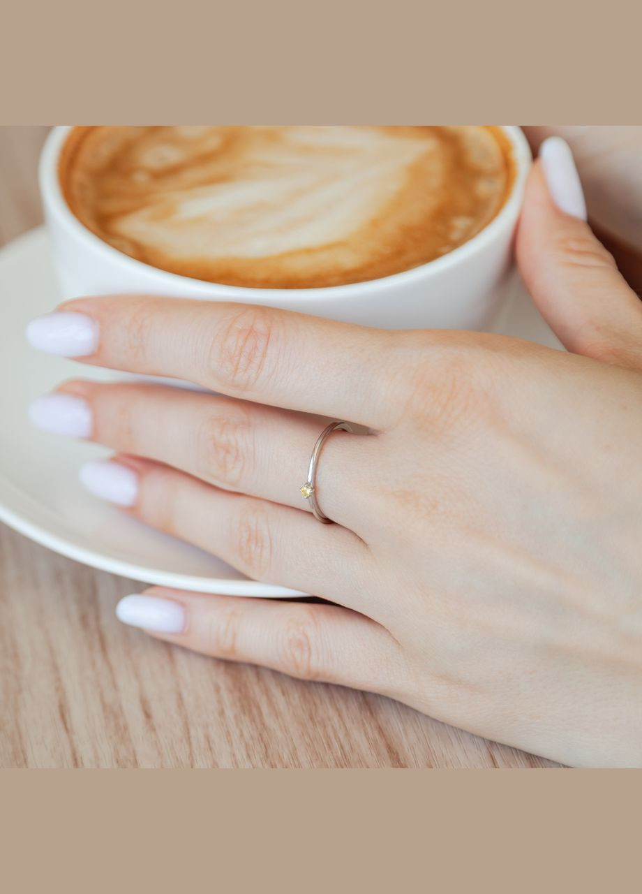 Кольцо серебряное тоненькое с желтым камешком посередине Каштан (342335057)