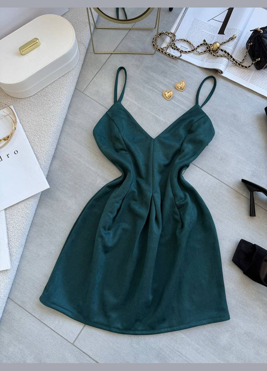 Зеленое кэжуал замшевое платье длины мини а-силуэт Adelante однотонное