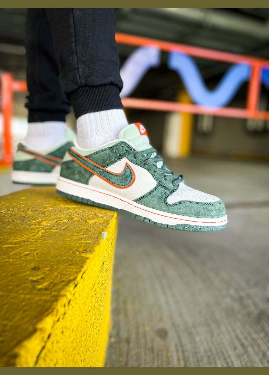 Зеленые всесезонные кроссовки мужские nike sb dunk low pro eire green white | найк сб данк низкие зеленые белые No Brand