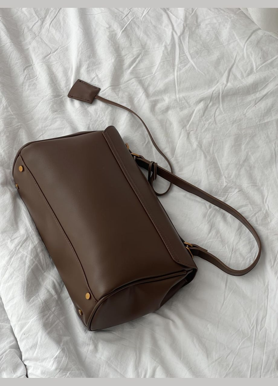 Жіноча стильна саквояж шоколадна No Brand сумка (327878039)