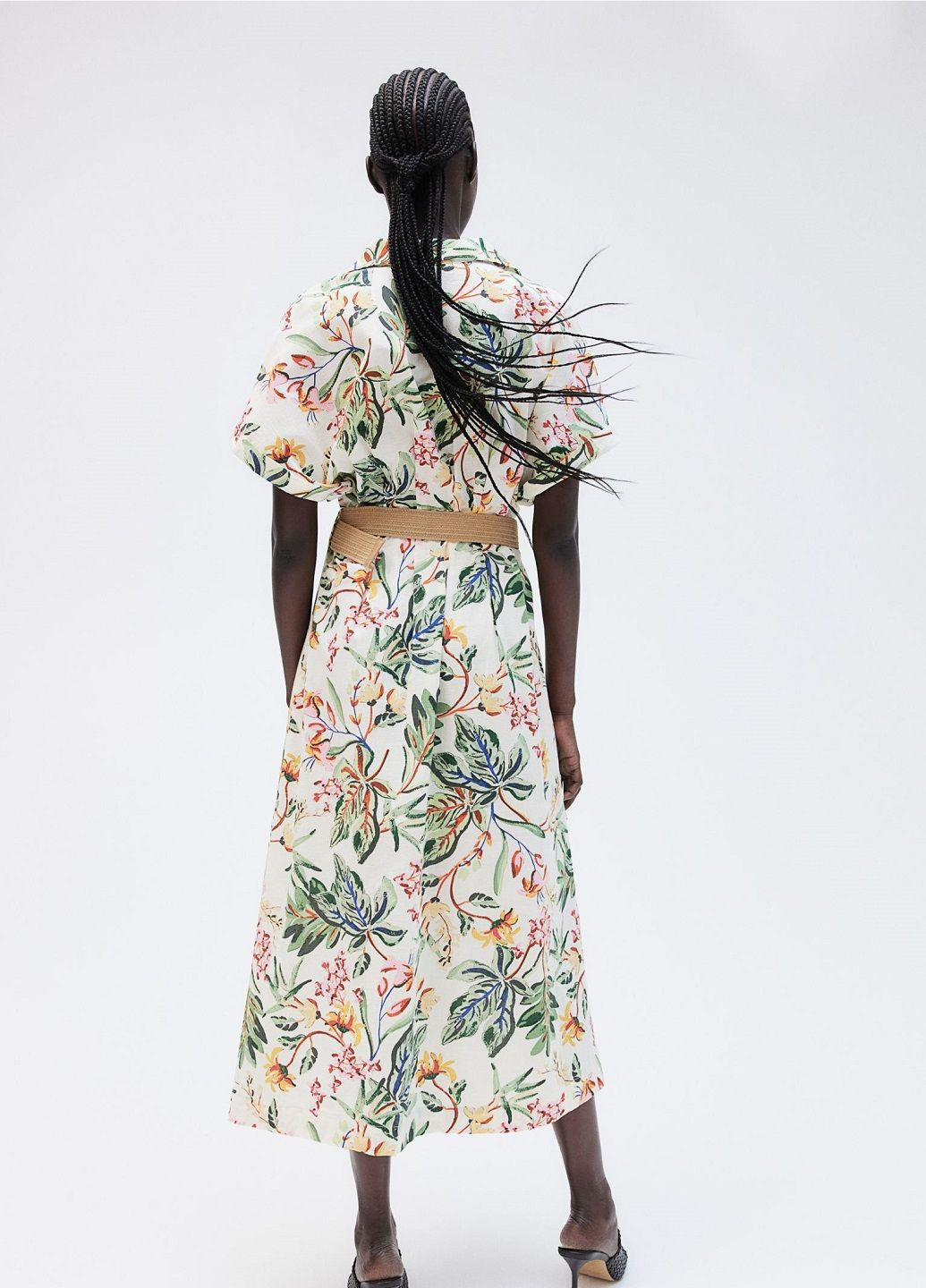 Молочное кэжуал платье H&M с цветочным принтом