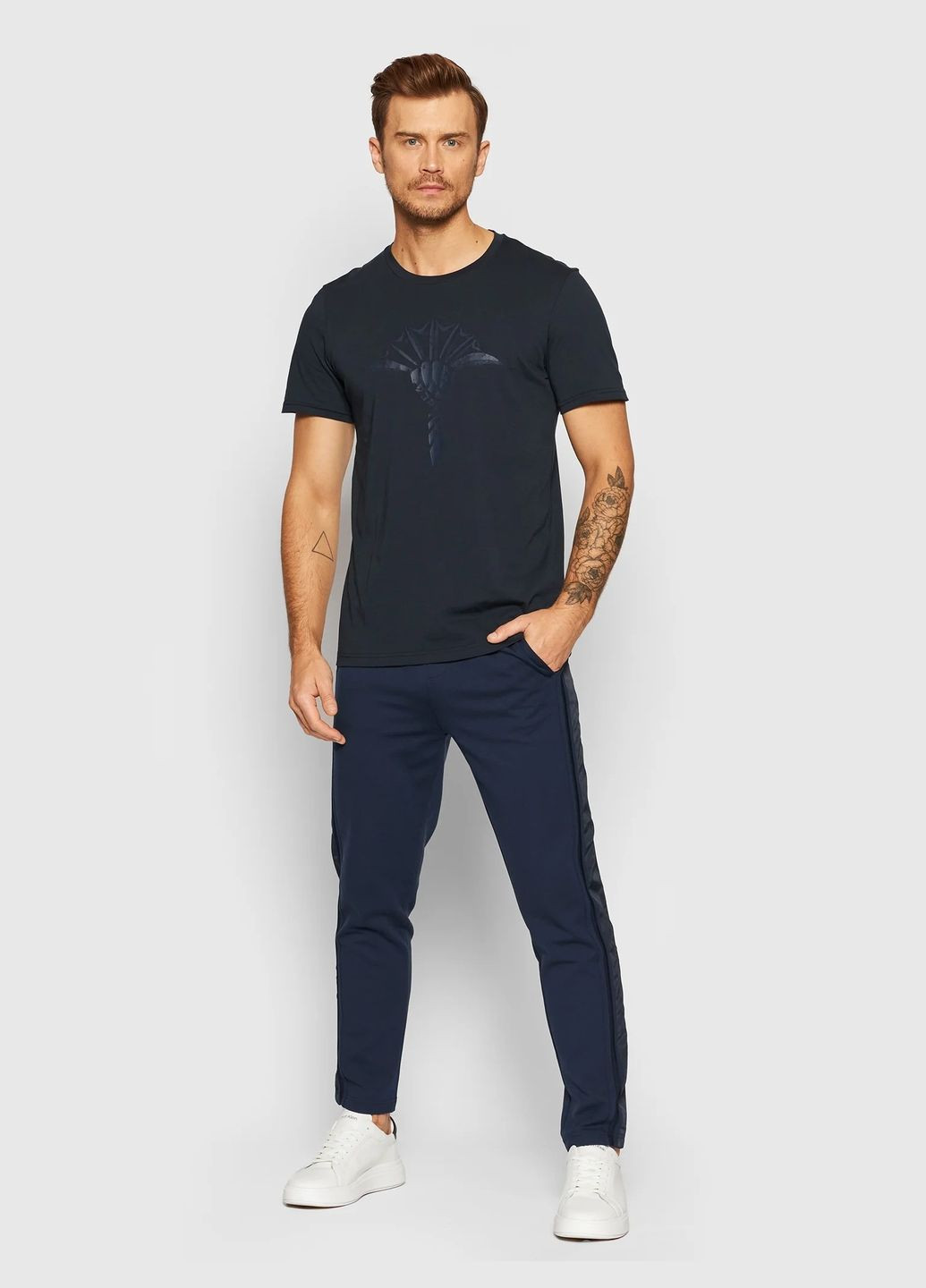 Черная футболка Joop!