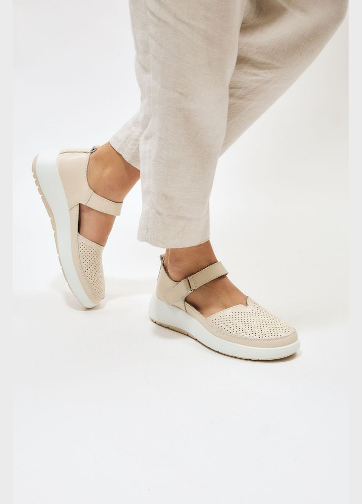 Бежевые босоножки 195203 ALLSY