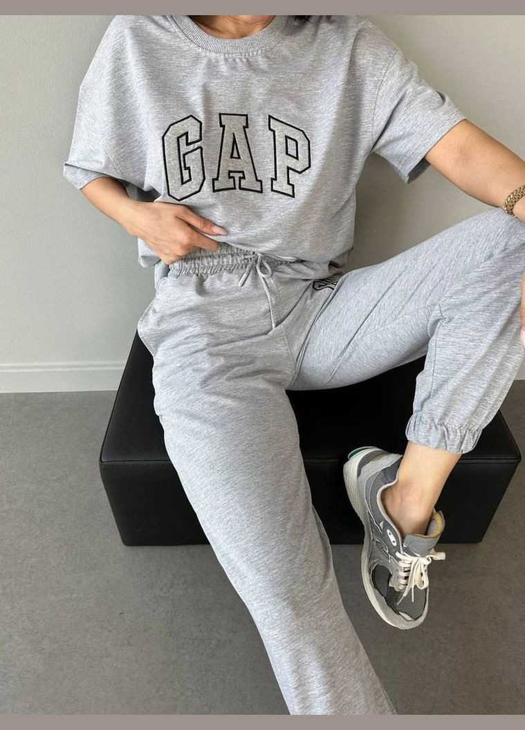 Спортивний костюм жіночий футболка та джогери MonCher (333655242)