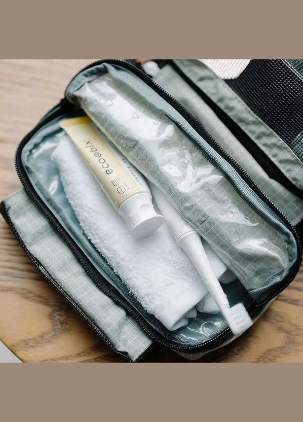 Косметичка NH20SN010 L Grey Naturehike (316441378)