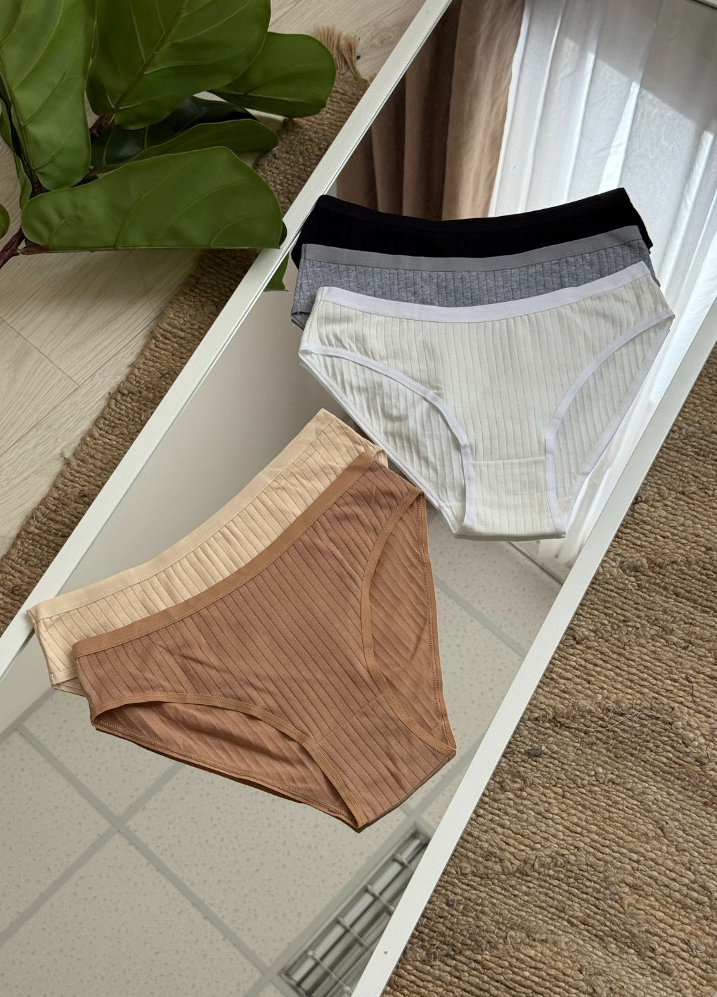 Хлопковые трусики слипы коллекции «Совершенство»Цвет: бежевый, черный, серый, молочный, капучино Размер: L, XL VIDCHUY (366030337)
