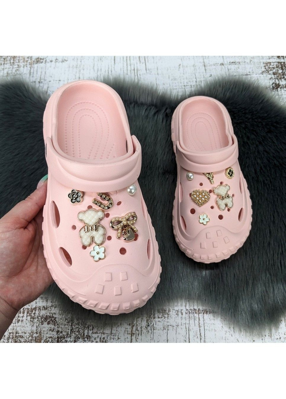 Кроксы женские с джибитсами Jose Amorales (336709097)