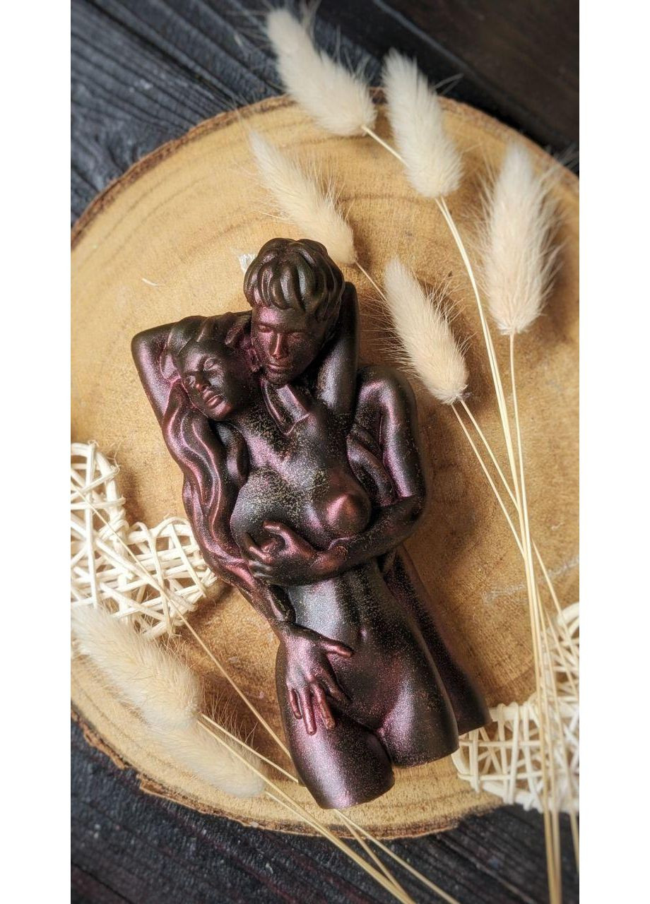 Пара в обіймах No Brand (352777895)