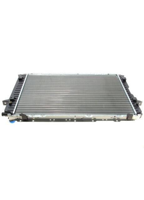 Радіатор охолодження двигуна AUDI 100/A6 26/8 AT 92-97 ( ) 03002084 Van Wezel (366117705)