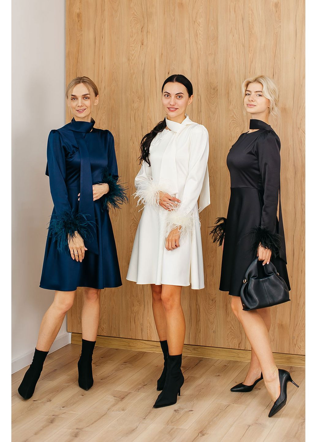 Кремовое женское короткое атласное платье «shine» Lana Bryk однотонное