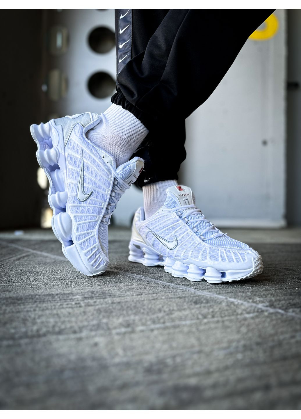 Белые демисезонные кроссовки мужские и женские nike shox tl white | найк шокс тл белые No Brand