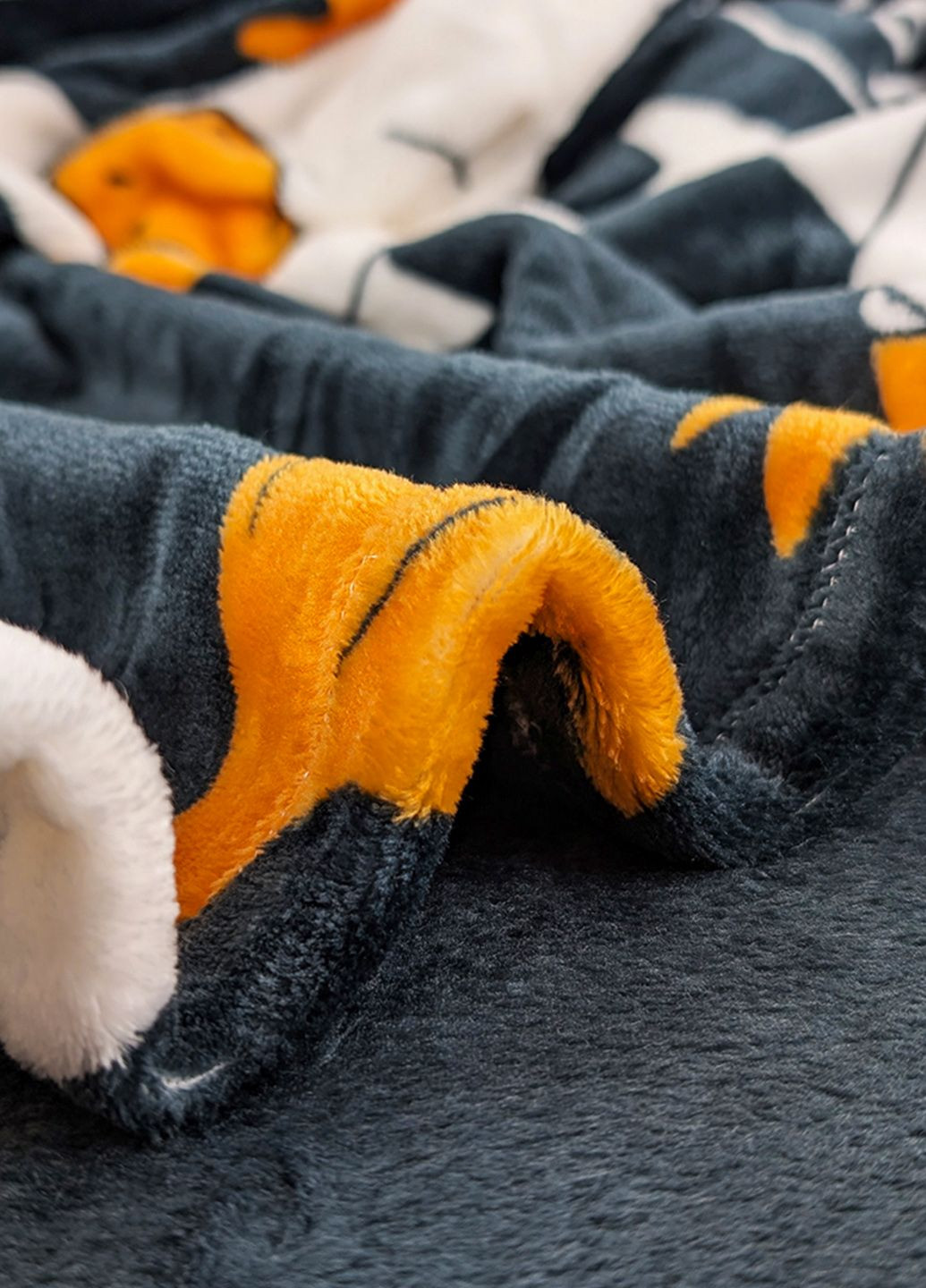 Плед флісовий Гуси Чорний 200 x 220 см Love You (334671880)