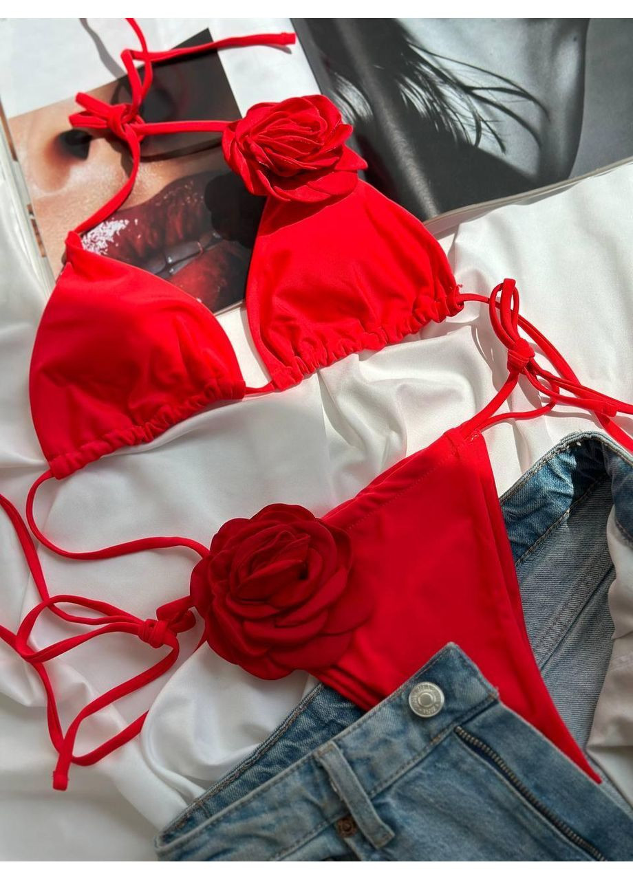 Красный летний женский купальник с объемной розой / женский красный купальник с 3d цветком и завязками / женский раздельный купаль No Brand