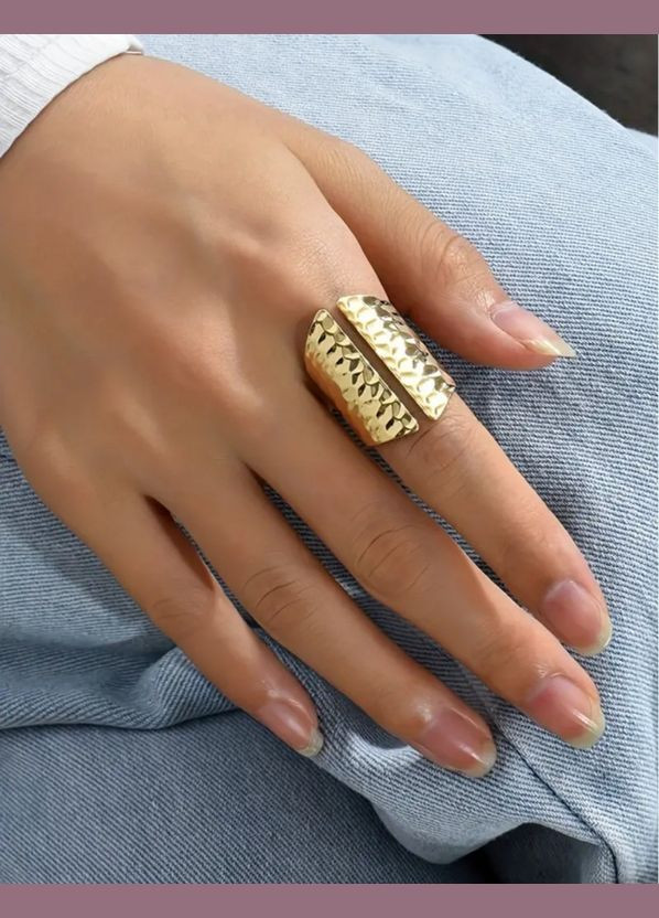 Кільце каблучка широка акцентна Золота чеканка No Brand (325412643)