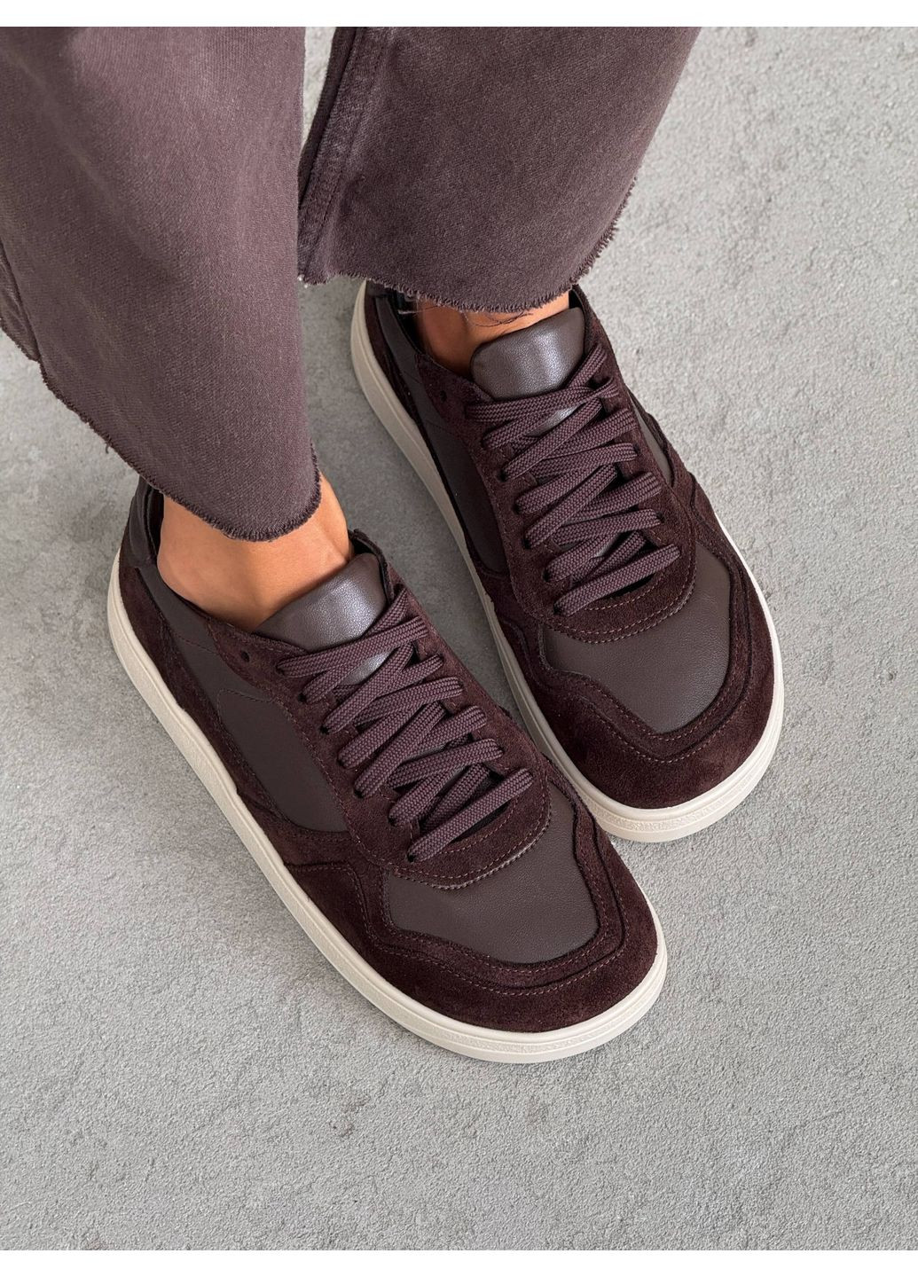 Темно-коричневі анатомічні шкіряні кеди Helen