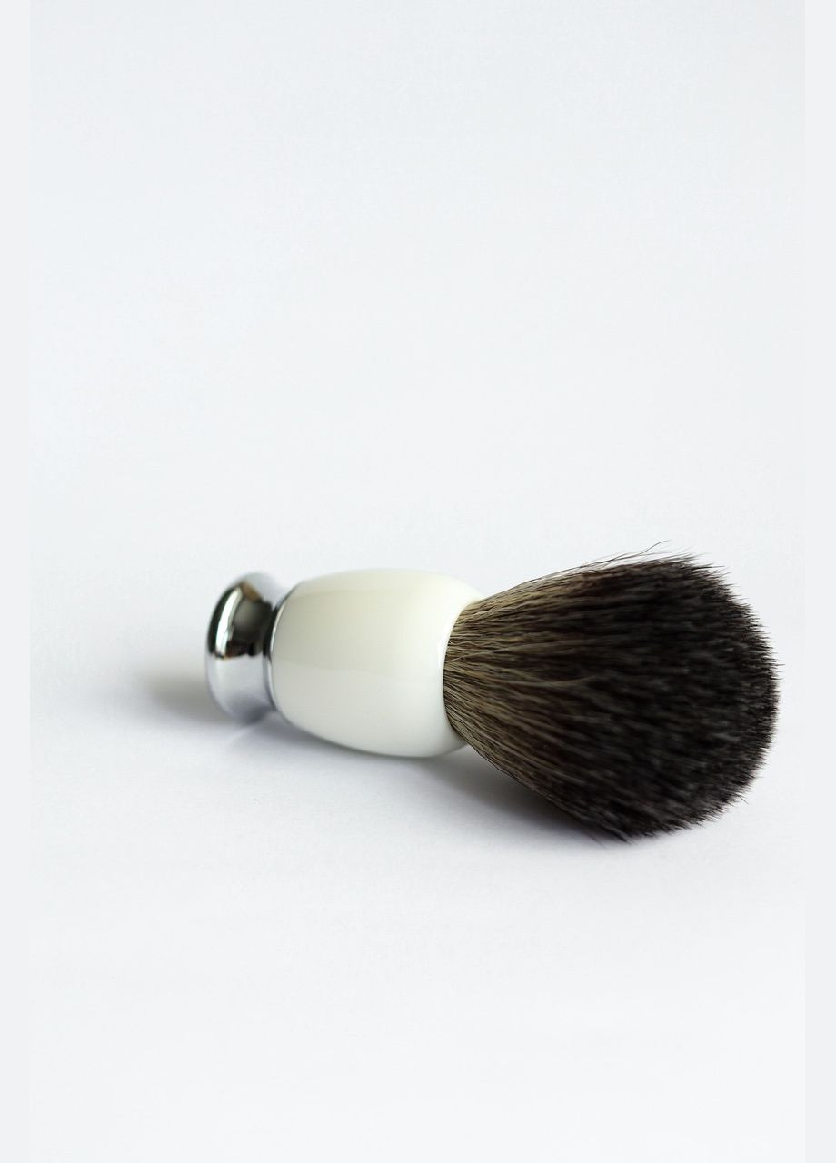 Помазок із синтетичного ворсу та білою ручкою No Brand (314950586)