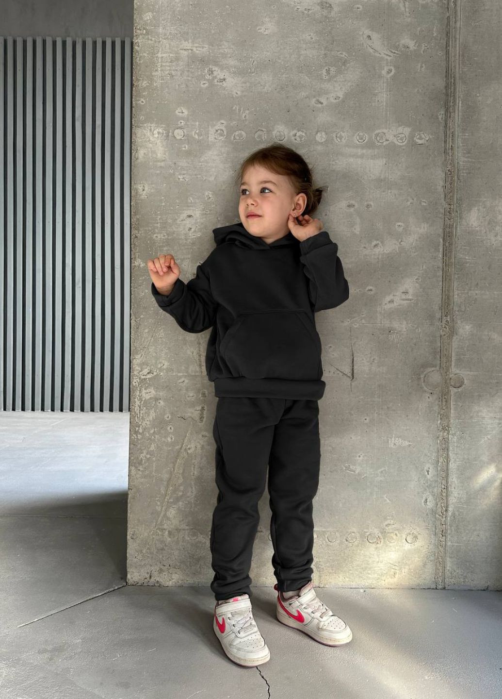 Теплий дитячий костюм унісекс з капюшоном та кишенею кенгуру Allthings (316296065)