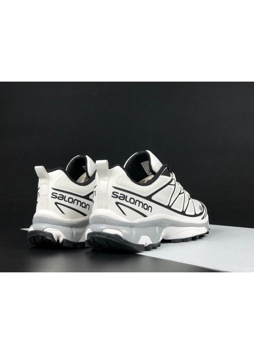 Чорно-білі Осінні чоловічі кросівки білі з чорним «no name» Salomon xt6