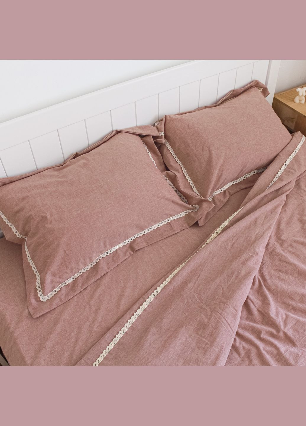 Постільна білизна двоспальна з мереживом пудрово-рожева Варена бавовна 88261 Ananasko (335821127)