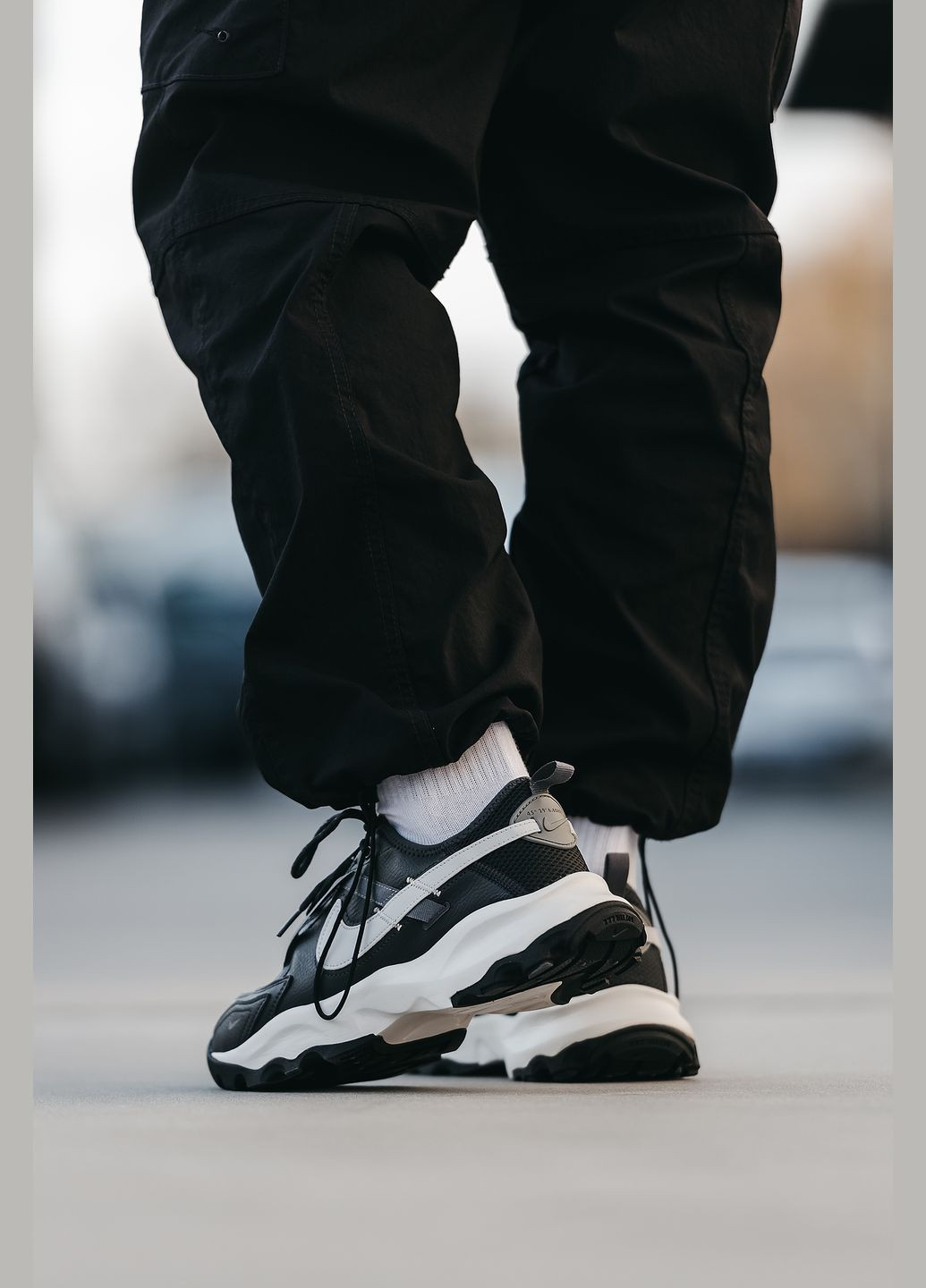 Черные всесезонные кроссовки мужские nike tc 7900 black white | найк тс 7900 черные белые No Brand