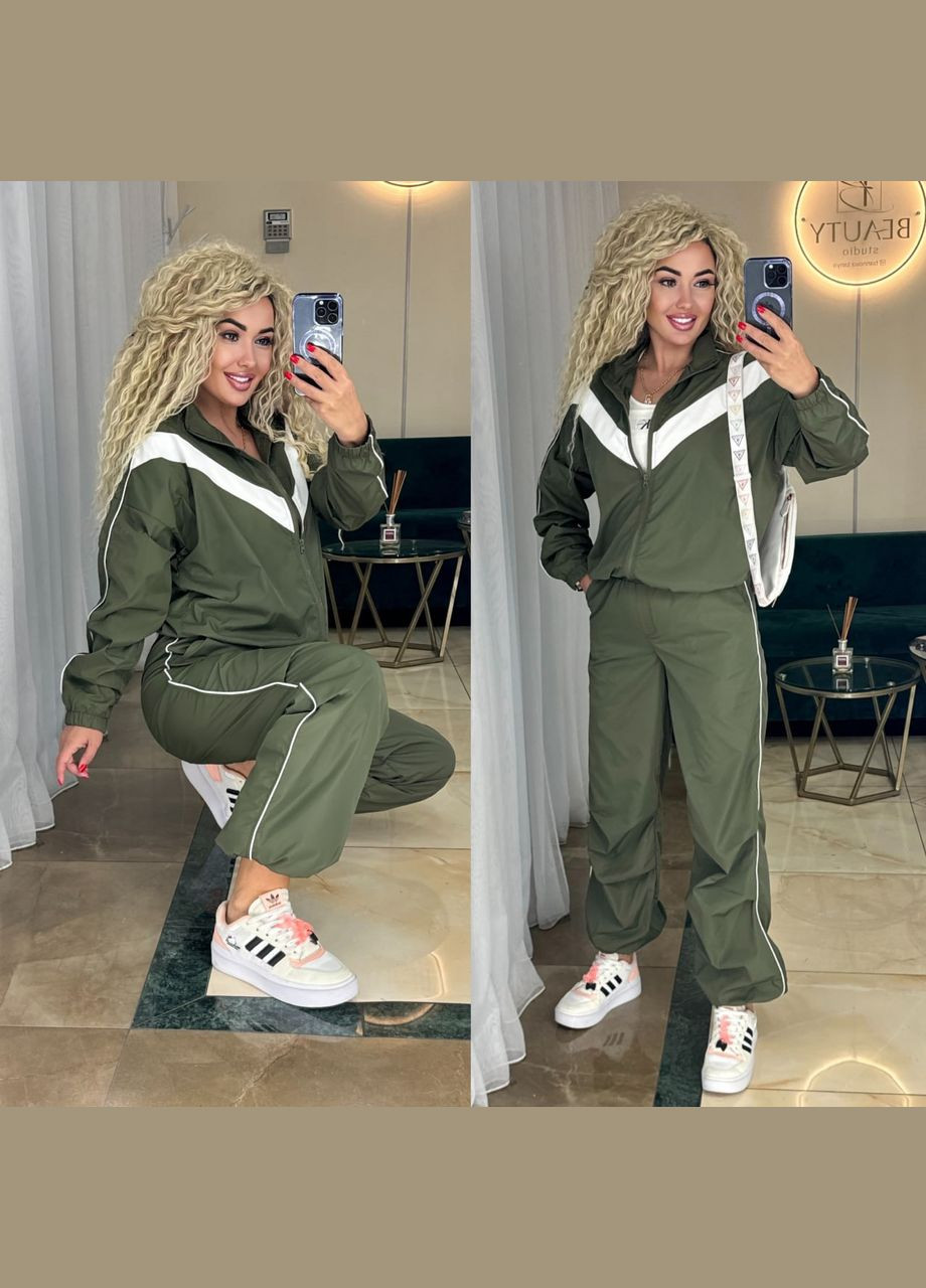 Костюм жіночий з щільної плащівки Adelante (319352461)