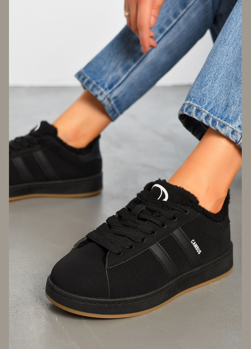 Кросівки жіночі чорного кольору на хутрі Let's Shop чорні зими (311196382)