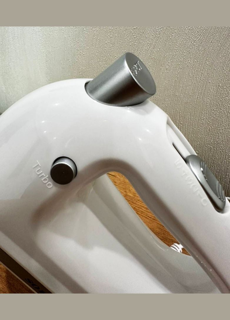 Ручний електричний міксер SK-6631 із насадками для замішування крутого тіста 5 режимів 300 Вт Sokany (297331024)