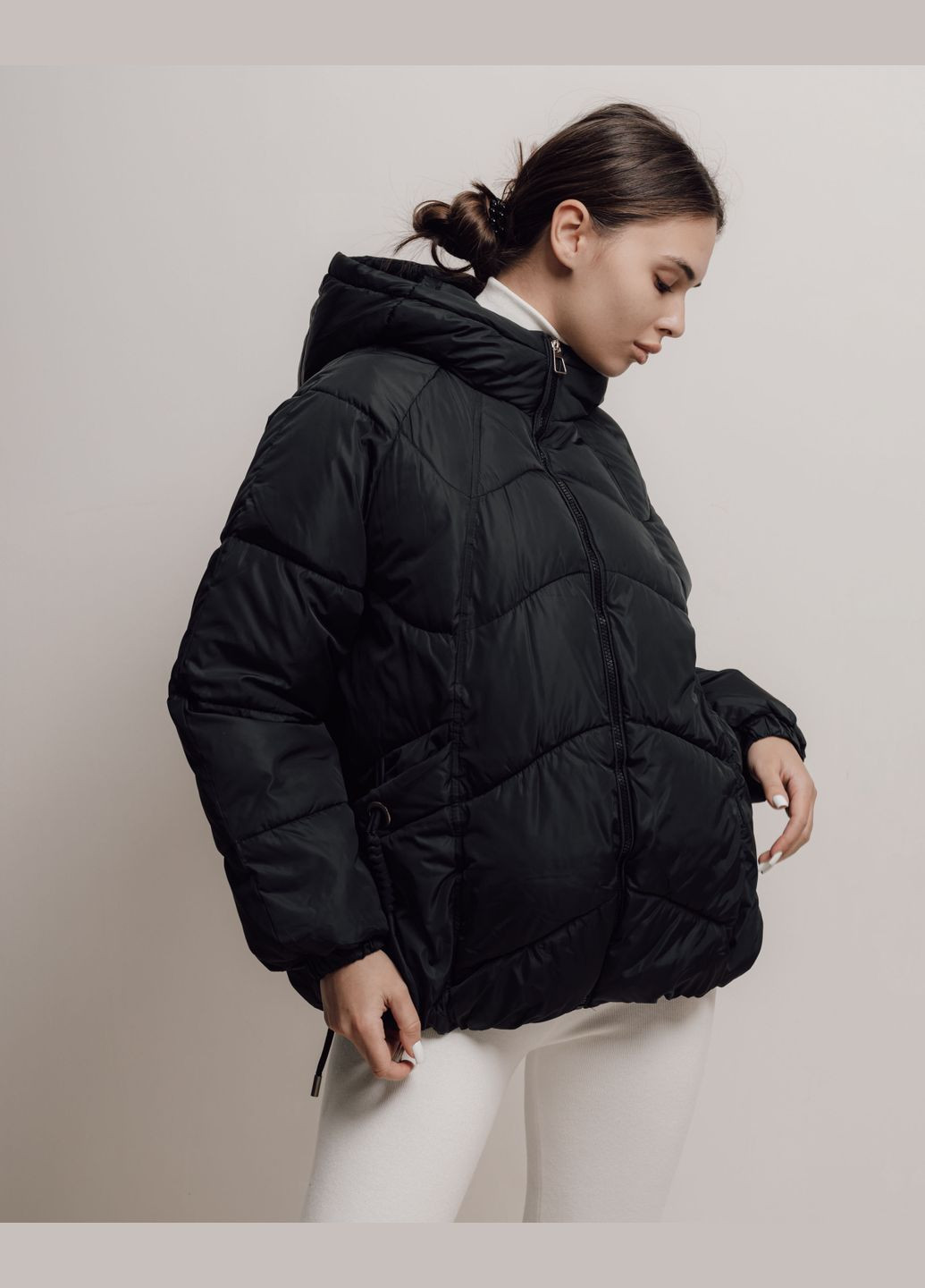 Чорна зимня куртка жіноча JoyOne