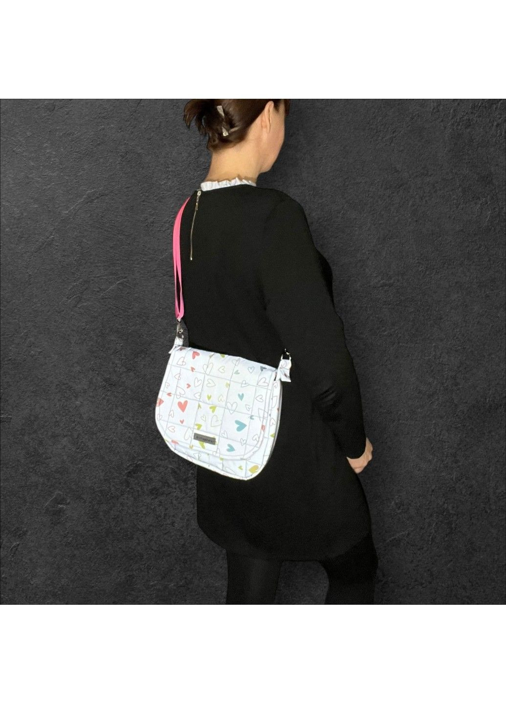 Світловідбиваюча сумка крос-боді "Неонове Серце" Svitashka з довгим ремінцем No Brand (335051207)