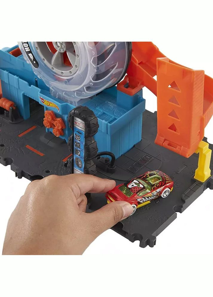 Ігровий набір City Карколомні трюки в шиномонтажі HDP02 Hot Wheels (322035661)