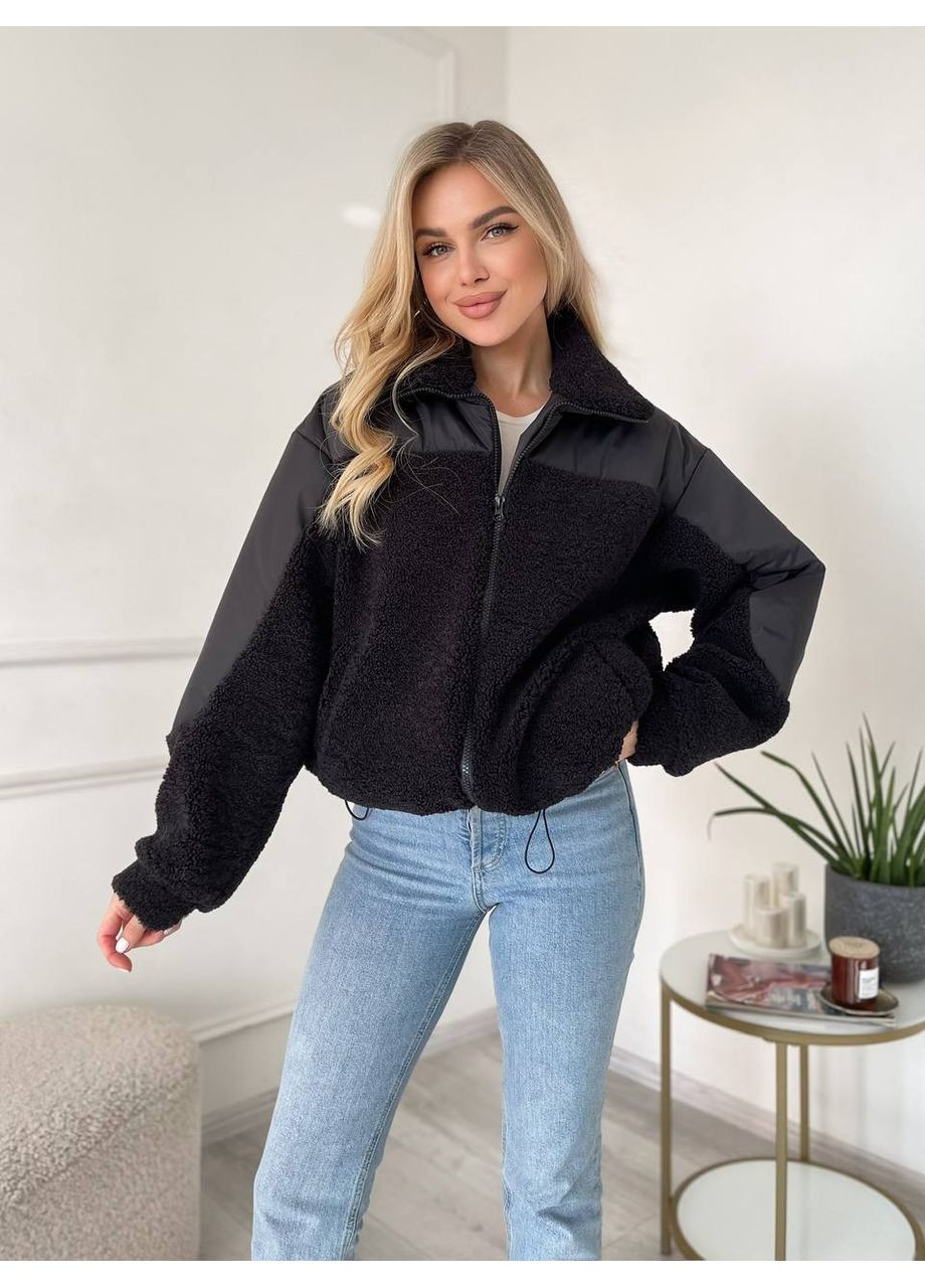 Чорна демісезонна жіноча демісезонна куртка з штучним хутром MonCher