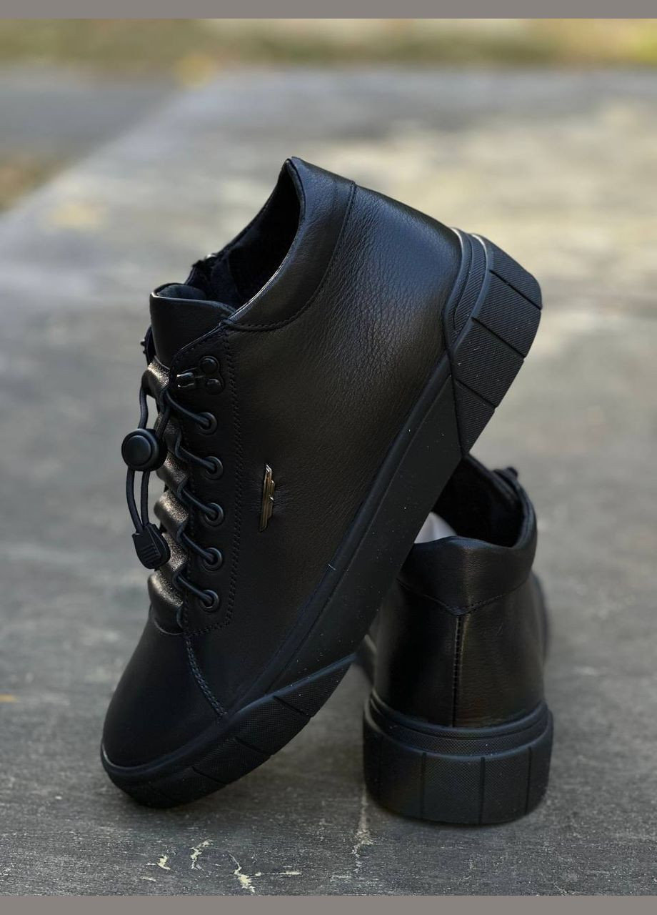 Черные зимние ботинки Vakko