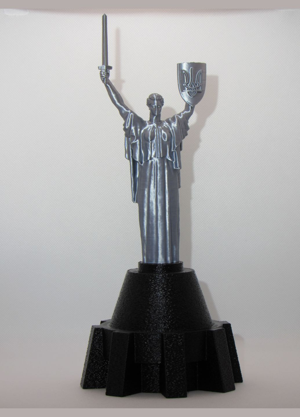 Родина-Мать холодное серебро среднее No Brand (322233974)