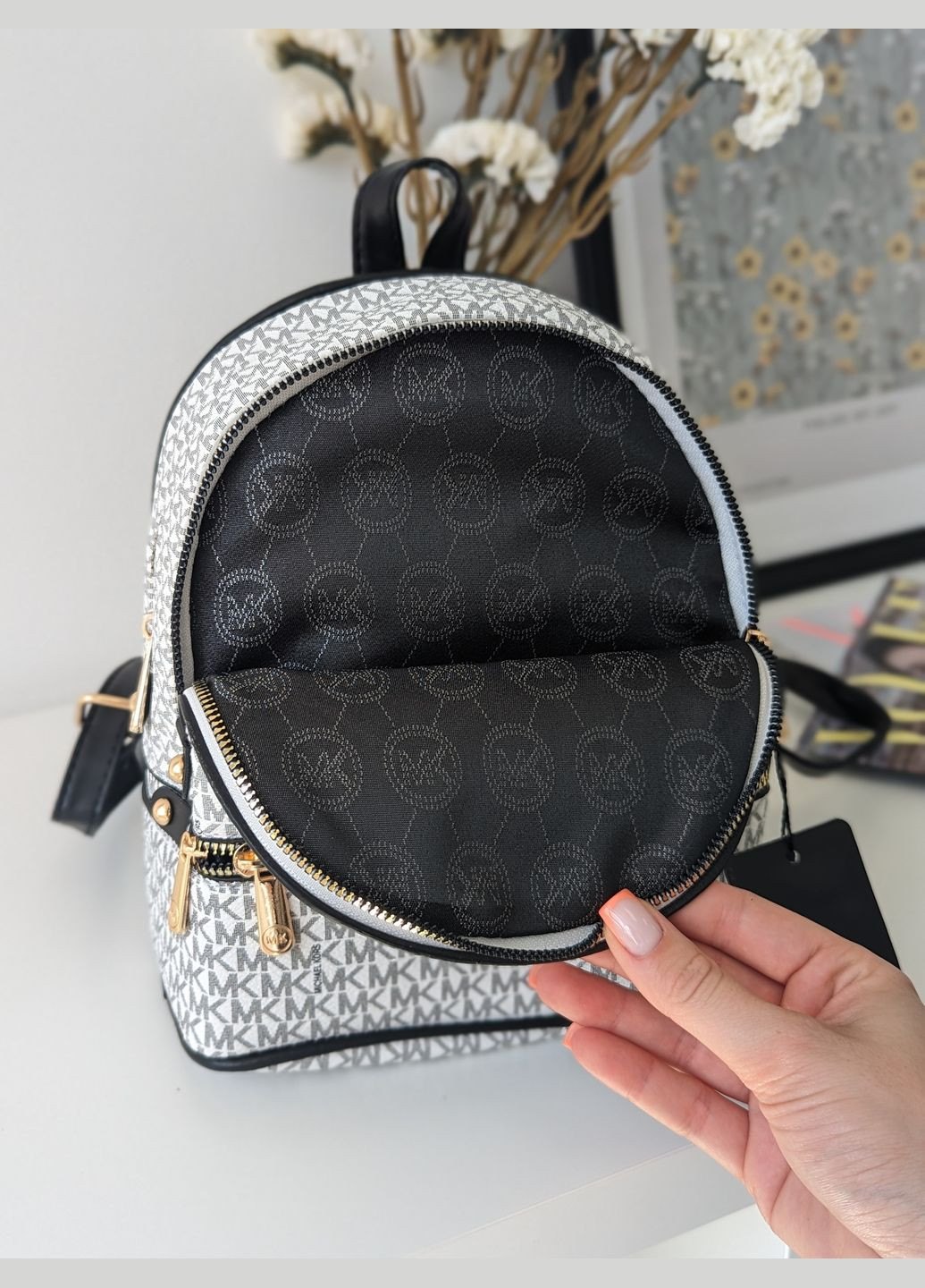 Рюкзак Майкл Корс Backpack Mini белый No Brand (318536102)