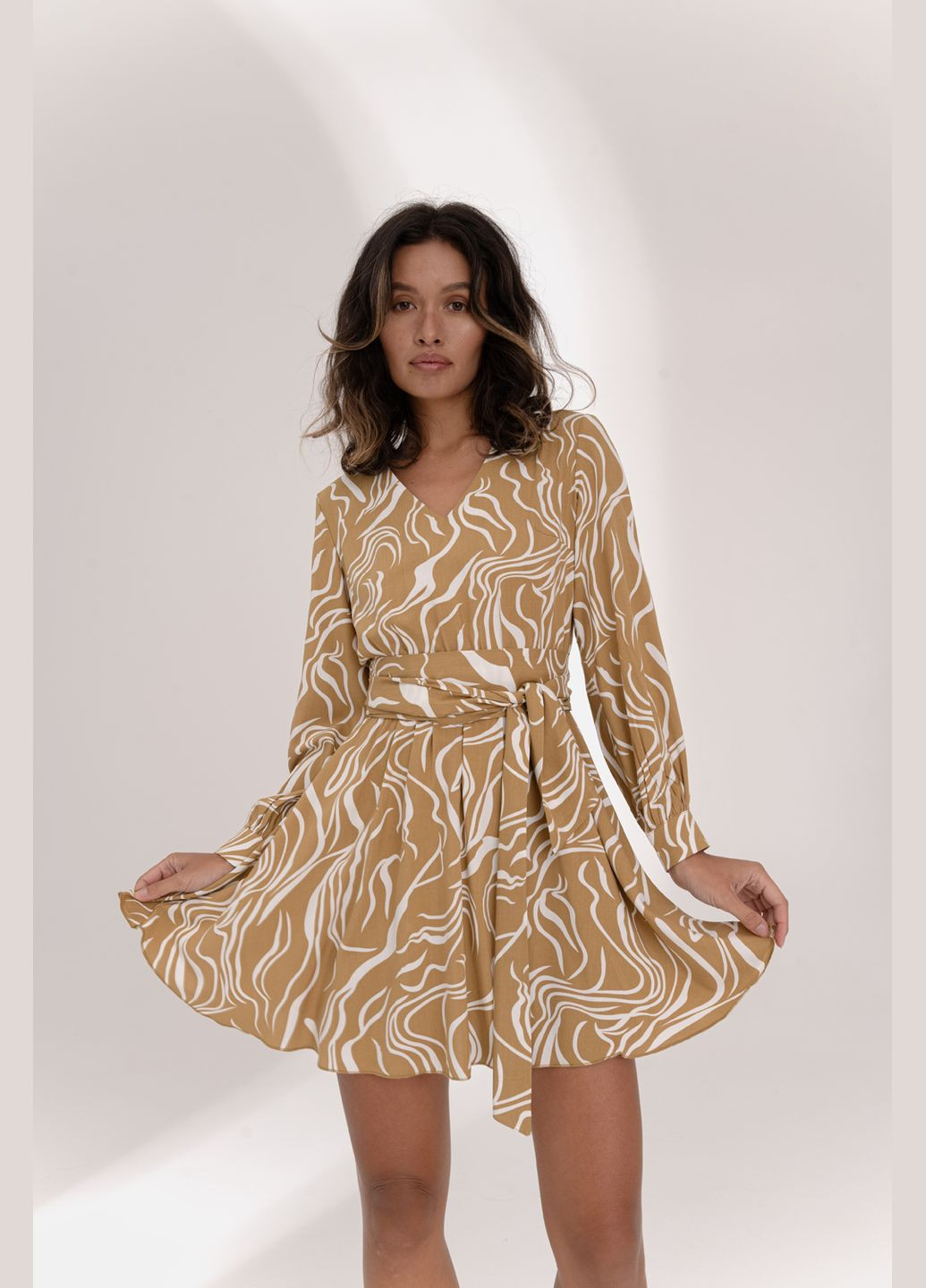 Гірчична кежуал сукня з пишною спідницею Azuri з абстрактним візерунком