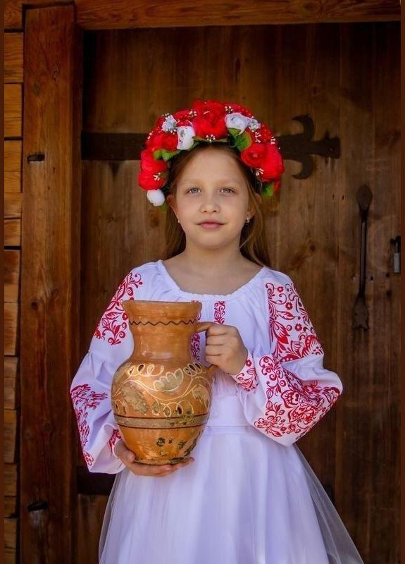 Белое голубое пышное яркое платье для девочки с вышивкой Марічка (326810811)