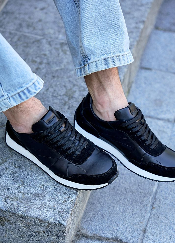 Черные демисезонные мужские кроссовки из натуральной кожи черного цвета 35474 No Brand