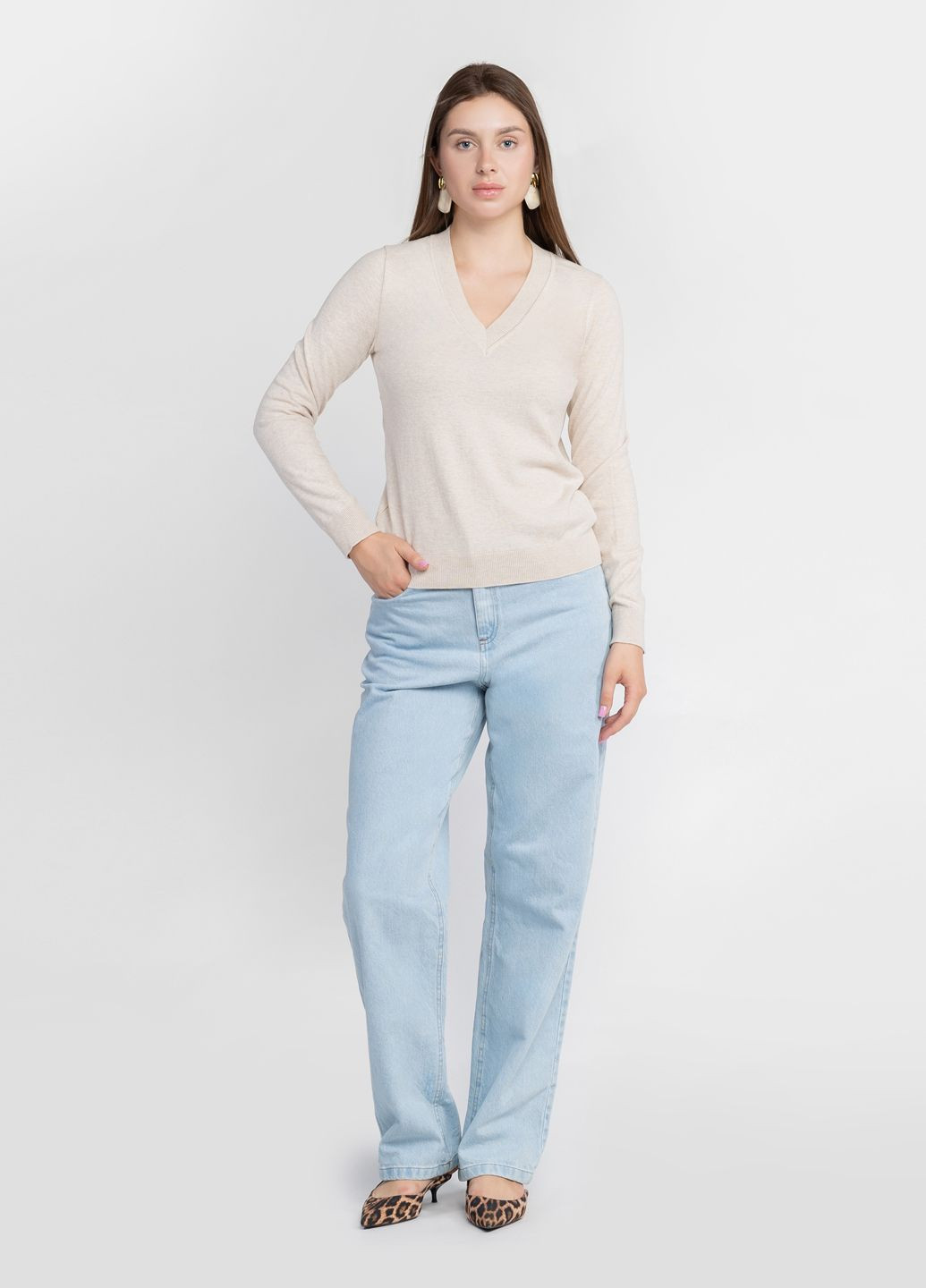 Бежевий зимовий пуловер жіночий бежевий Arber V-neck FW AM1