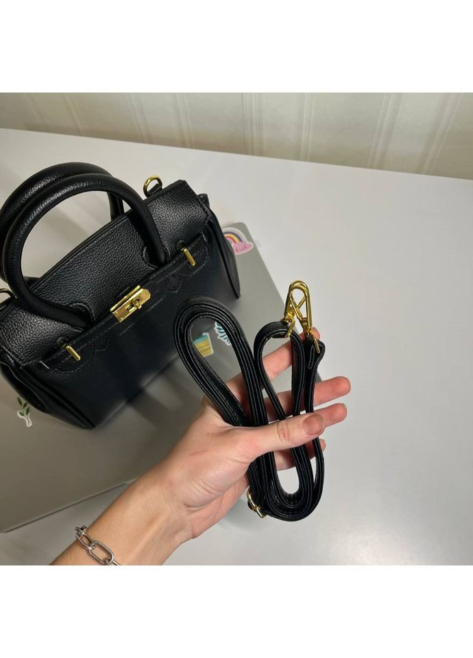 Вишукана сумка середнього розміру в чорному кольорі з ручками No Brand (362588103)