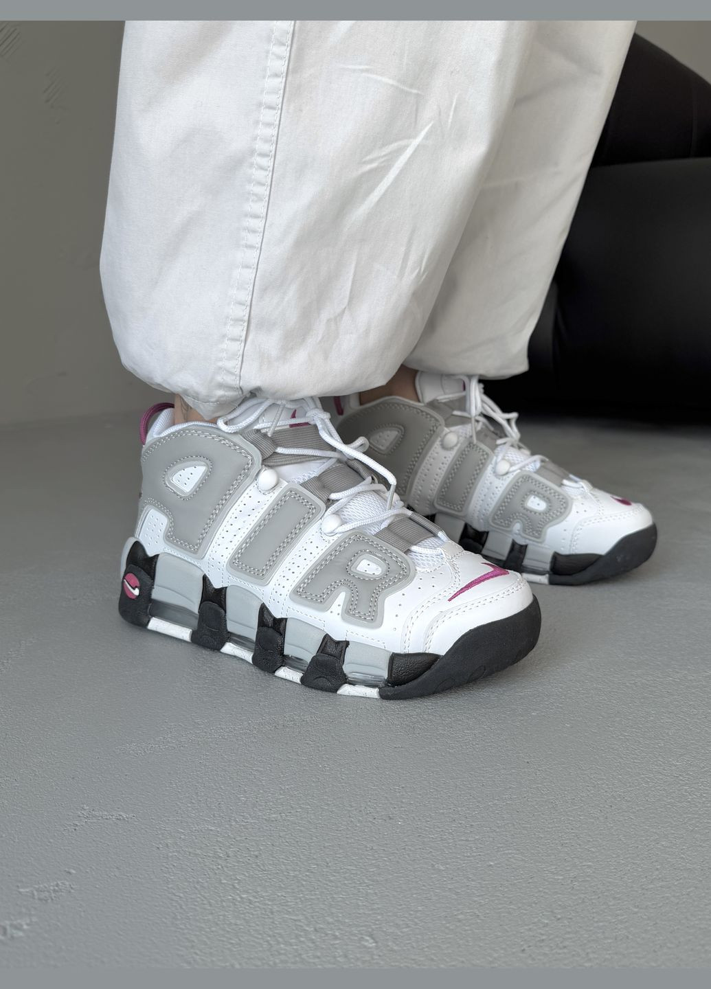 Кроссовки женские и мужские Nike Air More Uptempo 96 White Grey Black | Найк Аир Море Аптемпо 96 белые No Brand белые демисезоны (339604433)