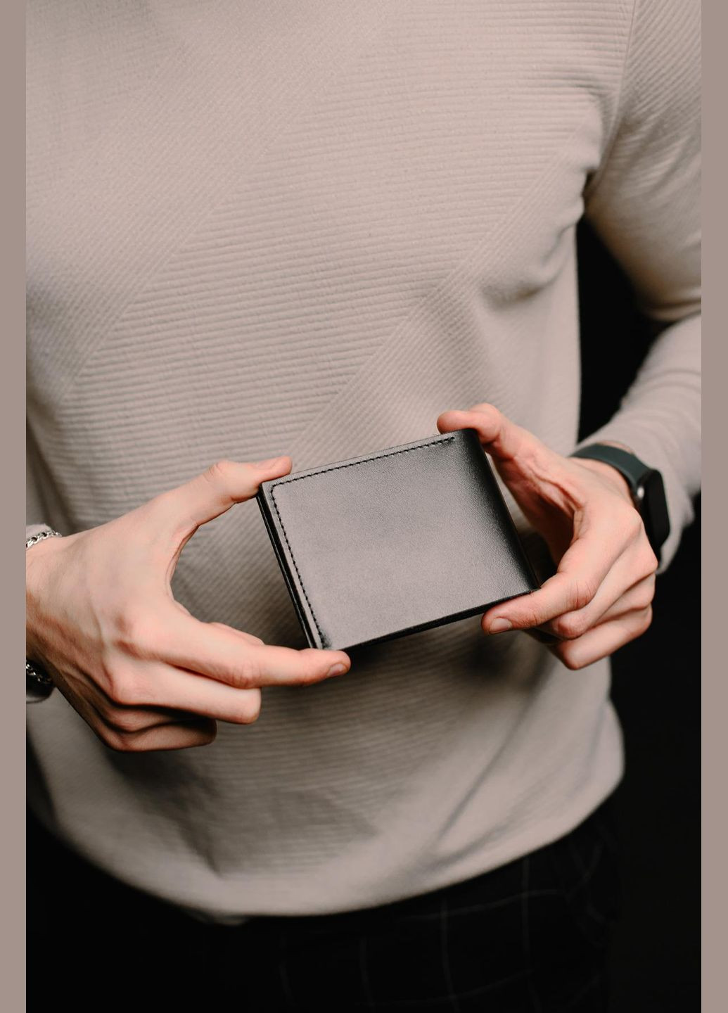 Мужской кошелек-бифолд из натуральной гладкой кожи SR004 (Черный) SKILL (323204053)