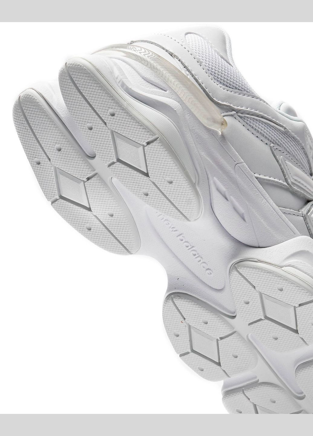 Кросівки жіночі 9060 U9060NRJ весна-літо шкіра текстиль білі New Balance білі всесезони (322712118)