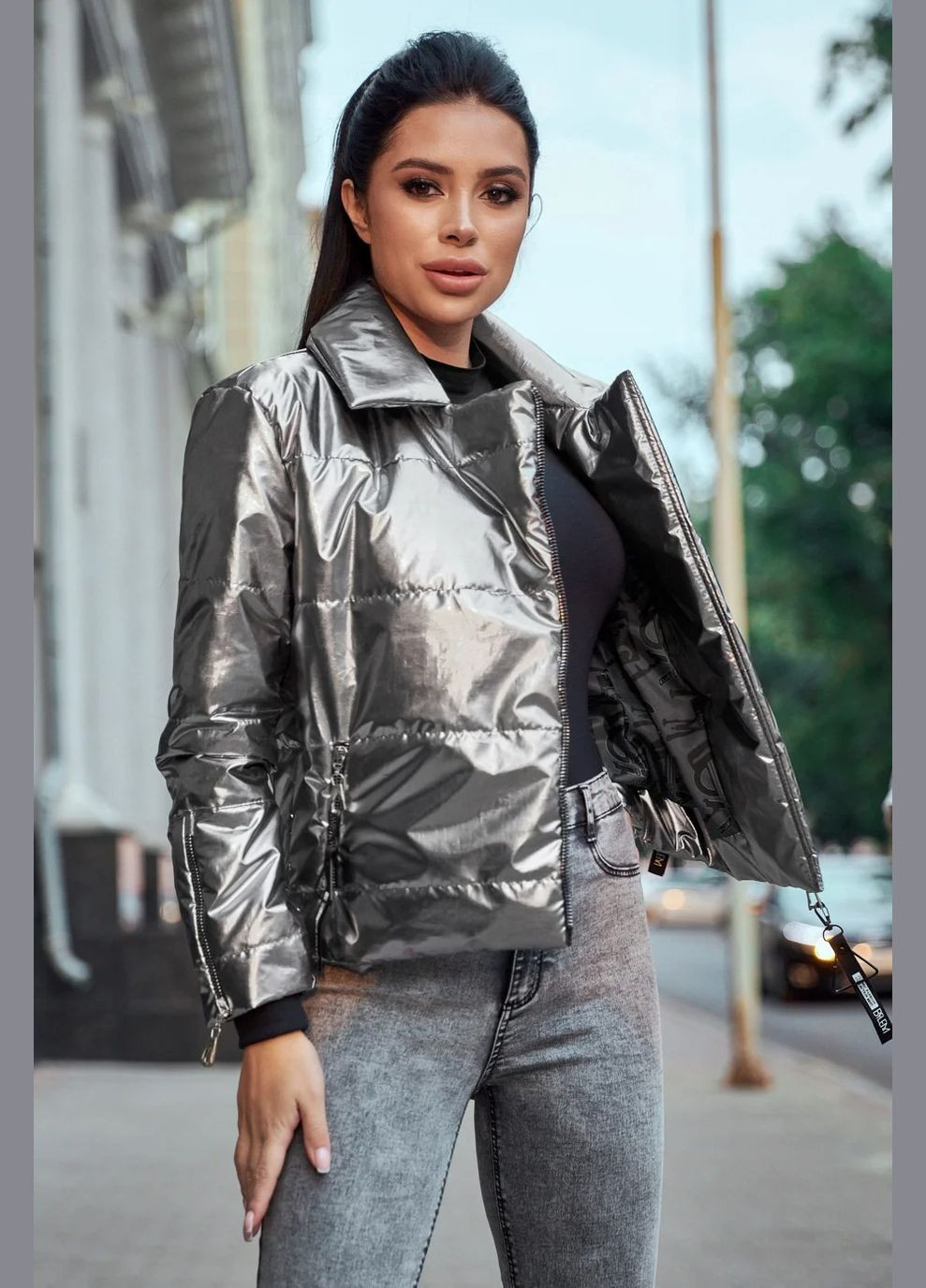 Серая демисезонная куртка-косуха Seventeen