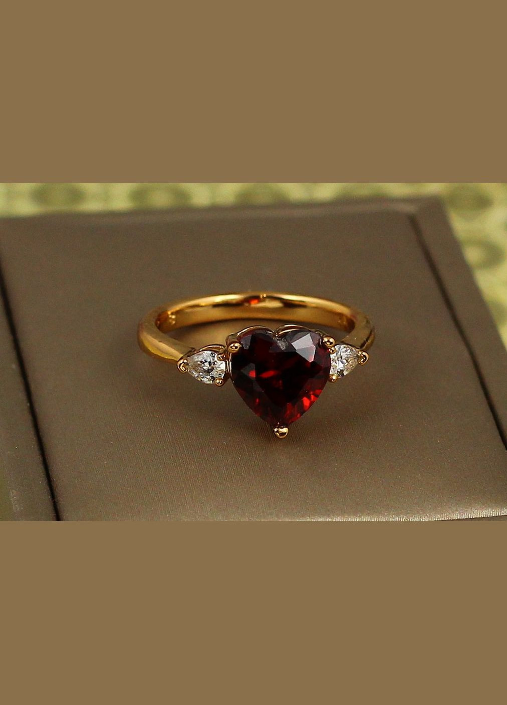 Кільце серце з червоним каменем і краплями з боків р золотисте Xuping Jewelry (317309685)