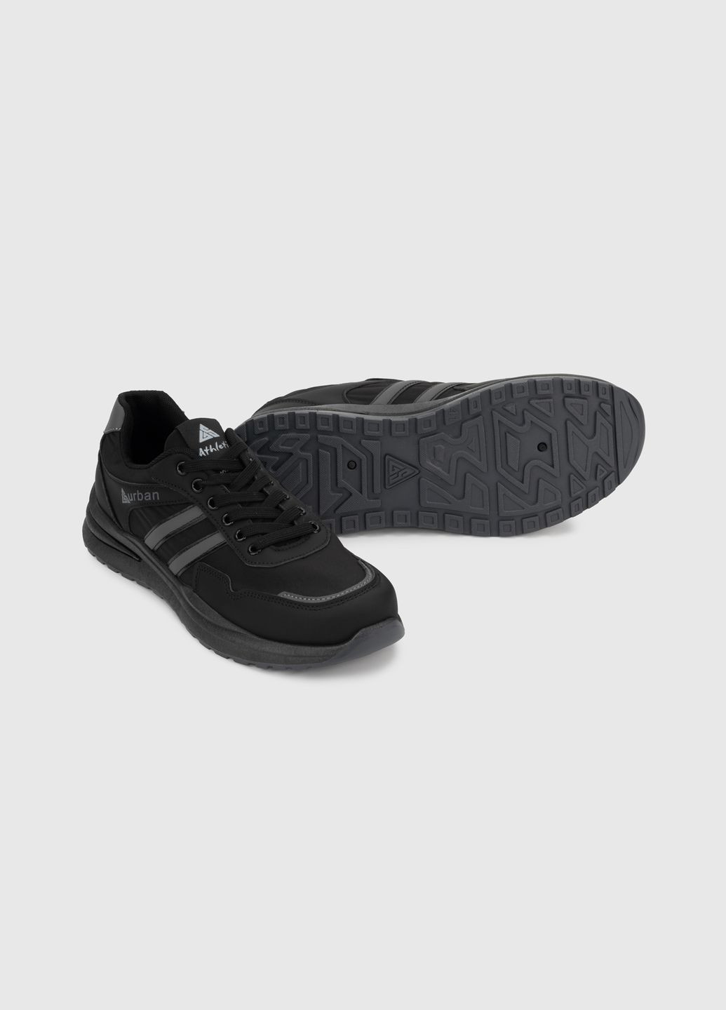 Черные демисезонные кроссовки Gipanis