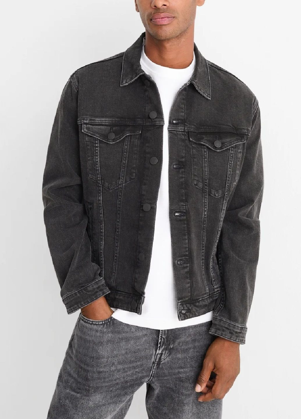 Темно-серая демисезонная куртка C&A