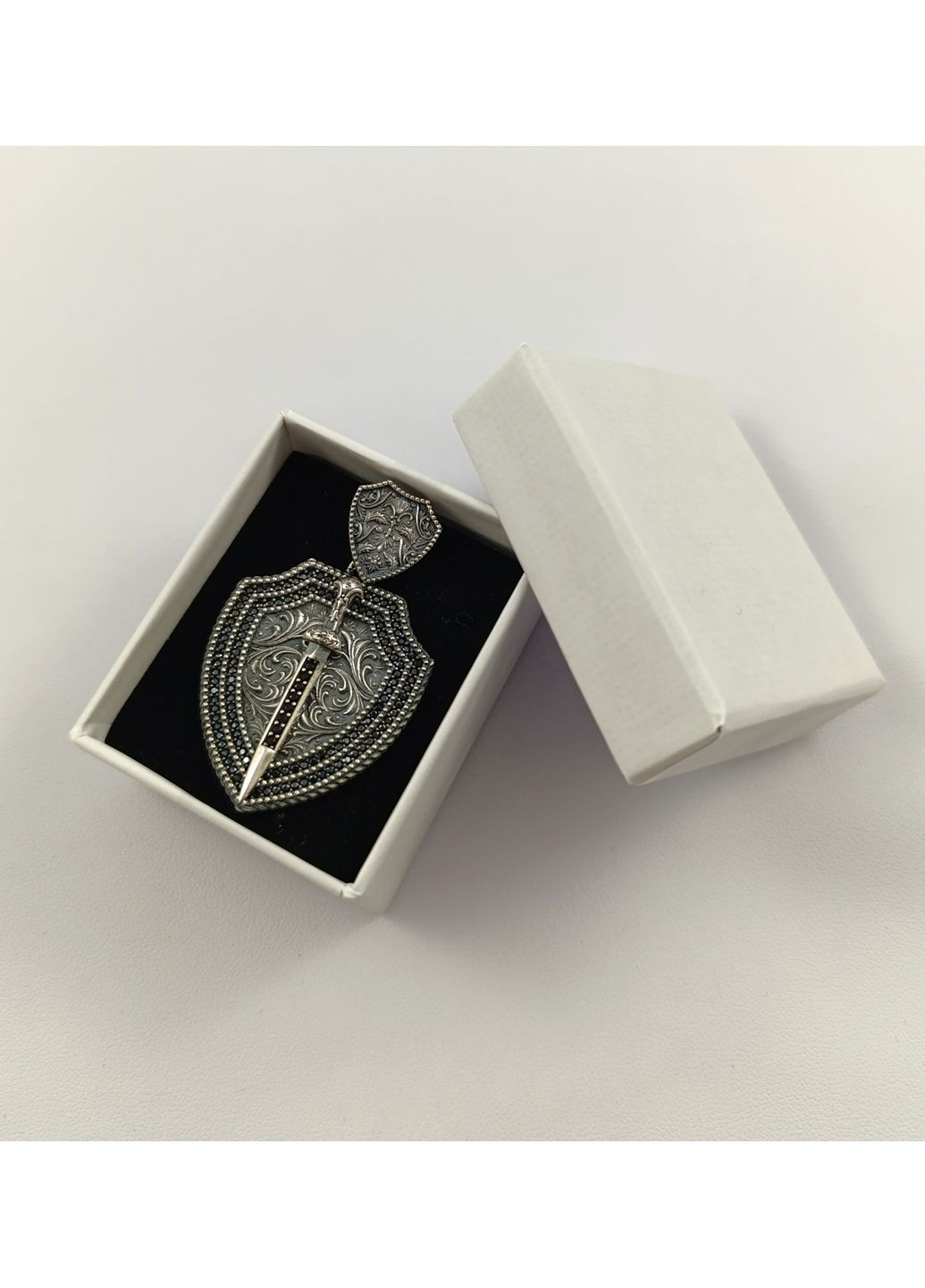 Підвіска срібна "Щит із кинджалом" ПЩкн-чц Shatlen Підвіска (361318892)