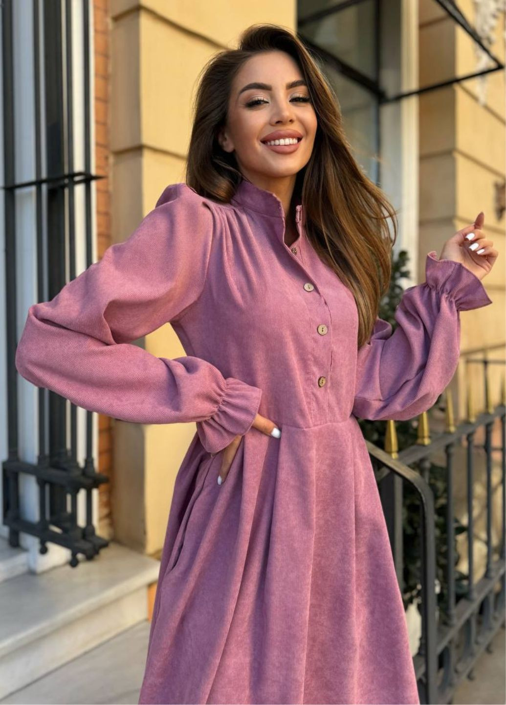 Темно-рожева повсякденний сукня на гудзиках з поясом сукня-сорочка Україна однотонна