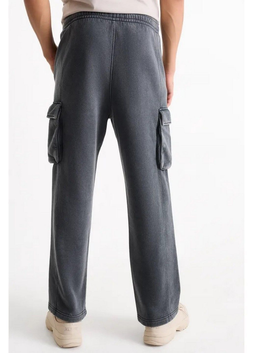 Темно-синие спортивные демисезонные брюки C&A